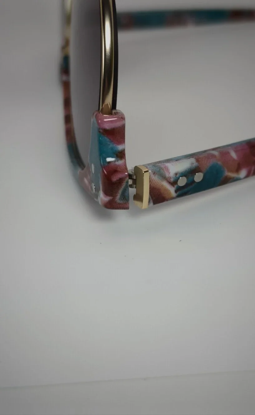 SambaRound Floral Acetate & Metal  Emerald/Pink.